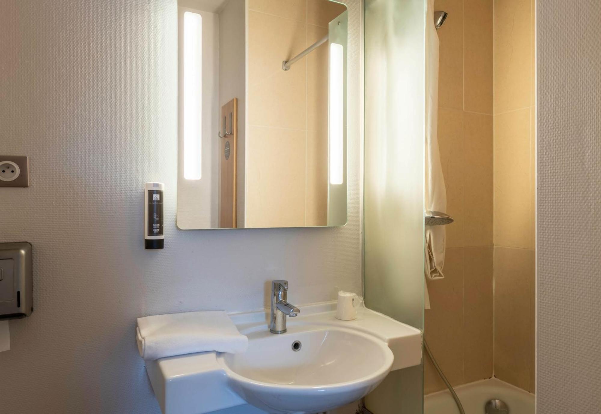 B&B Hotel Amiens 롱쥐오 외부 사진