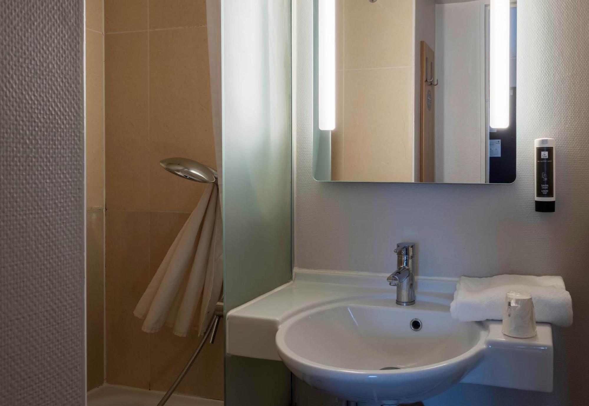 B&B Hotel Amiens 롱쥐오 외부 사진